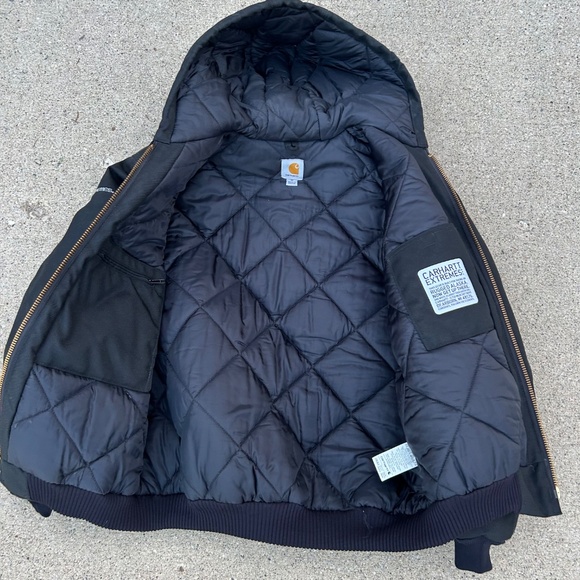 Carhartt extremes black hooded zip up jacket.  Size medium worn once - Picture 4 of 5